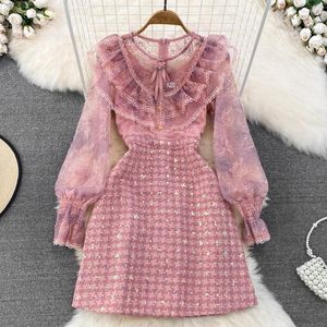 Vestidos casuales Mujeres O-cuello Ruffles Pink Lace Patchwork Lentejuelas con cuentas Vestido de tweed Alta calidad Runway Designer Party Midi Vestidos