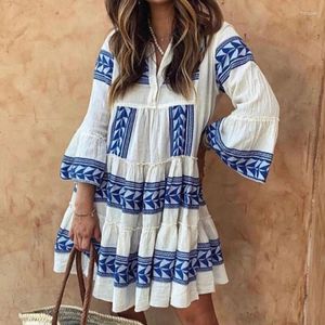 Robes décontractées Femmes Imprimé en V Col Folds Splice une ligne en vrac Mini Robe Robe Flare Vestidos Lady Bohemian Beach Summer 2024