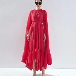 Casual jurken damesmiyake geplooide modeontwerp plus-size gegolfde kraag cape type onregelmatige jurk