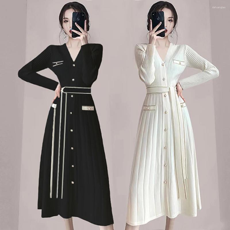 Casual Dresses Women's Spring Autumn Woolen Long Dress With Belt Fashionable V-neck Lace Up Slimming Big Swing Contrast Color