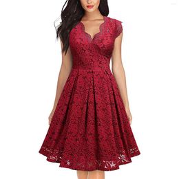 Robes décontractées Femme Vintage Floral Dentelle Col en V Sans Manches Soirée Cocktail Robe Swing