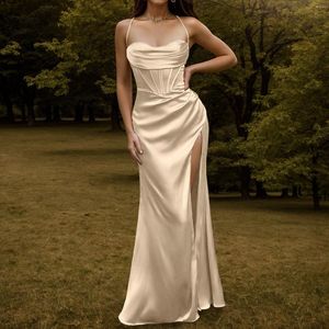 Vestidos casuales Mujeres Sexy Satin Corset Maxi Vestido Correa sedosa Push Up Fishbone Ruched Evening Party Largo Elegante