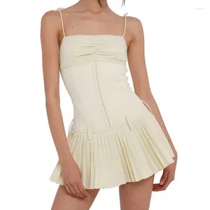 Robes décontractées Femmes Spaghetti Strap Robe courte Soirée Soirée Vêtements d'été Sans manches Taille basse Plissée Ajustée Sexy Club