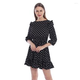 Robes décontractées femmes robe d'été Dot Ruffles O cou taille haute Mini trois quarts Laides mignon