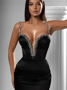 Robes décontractées Femmes Mode d'été Sexy Col V Perles Diamants Noir Mini Moulante Bandage Robe 2024 Soirée Élégante Soirée Club