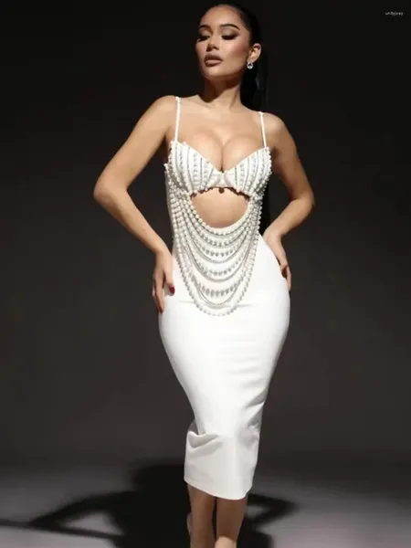 Vestidos casuais mulheres verão sexy espaguete cinta diamantes oco out branco pérola borla bodycon bandage vestido 2023 elegante festa noite