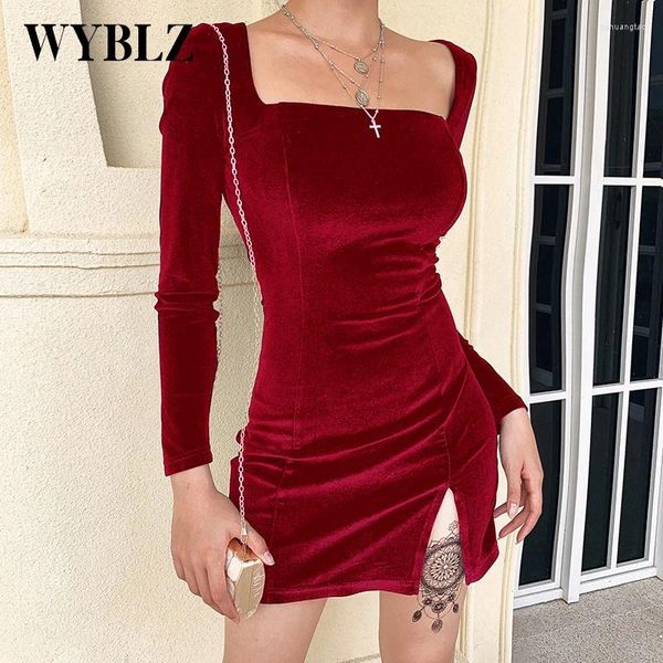 Vestidos casuales Mujeres Terciopelo Mini Sexy Split Partido Vestido Clubwear Manga larga Slim Femenino Negro Rojo Bodycon Soild Vestidos