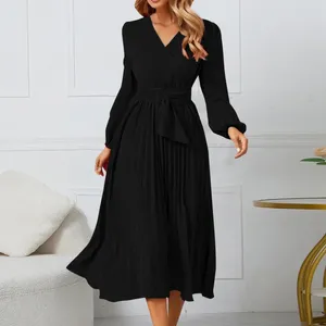 Robes décontractées Femmes à manches longues Slim Femme Party Night Ceinture plissée Col V Une ligne Robe à volants Hem Flowy Midi