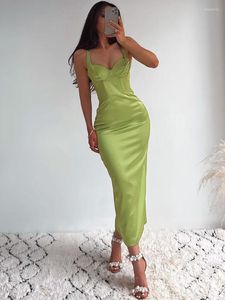Casual jurken Xeasy 2023 vrouwen zomer mode zijden satijnen textuur korset jurk sexy magere rug zipper mouwloze vrouwelijke slinger