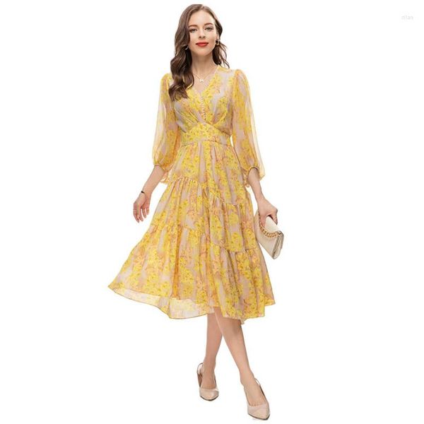 Robe décontractée en mousseline de soie florale jaune perlée garnitures enveloppantes col en V manches lanterne robe chemise mi-longue