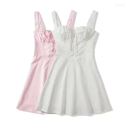 Robes décontractées YENKYE 2024 Femmes Rose Blanc Sans manches Slim Sling Sexy Taille basse Dos Lacet Bandage Femme Été Mini Robe