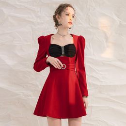 Casual jurken Yigelila Women Fashion Sexy Mini Dress Elegant Square Collar Patchwork Hollow Out Empire Boven-Knee A-Line 67085
