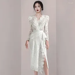 Vestidos casuales zawfl 2024 vestido sólido blanco para mujer encaje con cuello en v vestidos con cordones dama elegante vintage largo femenino ropa de primavera
