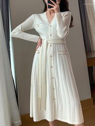 Casual jurken zawfl elegante v-neck slanke vrouwen gebreide jurk 2023 herfst winter met een borstelige riem met randen met een borte vrouwelijke trui