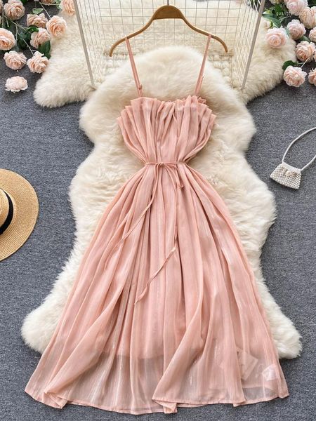 Robes décontractées ZCWXM Summer Strap Robe Rose Femmes Sexy Sans Manches Plage Longue Dames Rayé Midi Boho Dos Nu Hors Épaule