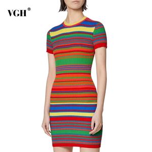 Casual hit kleur gestreepte jurk voor vrouwen o nek korte mouw hoge taille slanke mini jurken vrouwelijke zomer mode stijlvolle 210531