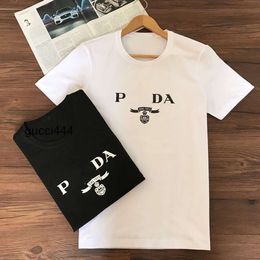 Casual long ppdda Designer T-shirt Men Femmes Praddas Tees Fashion Sweat à sweat Imprimé Black Blanc Pada Goule Tees Garges courtes Prd Top Sell Luxury T-shirt