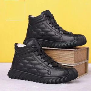 Boots mâles décontractés baskets 195 Chaussures noires masculines en cuir respirant pour hommes 2024 Automne Business Ty50 74