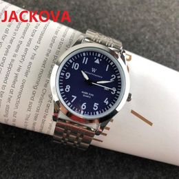 Casual Mens Japon Quartz Mouvement Montres 40mm Bracelet En Acier Inoxydable Conception Étanche Montre-Bracelet Cadeau Montres Montre De Luxe253j