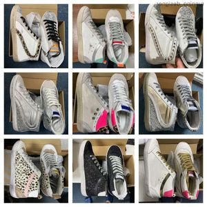 Chaussures décontractées à la mode en métal, chaussures dorées d'oie, baskets à lacets, petites chaussures blanches classiques en daim, peau de veau, design peau de serpent