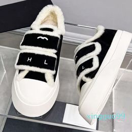 Casual platform hakken Geklede schoenen Designer Suède sportschoen Klassiek Retro Zwart Glijbanen Outdoor Vrije tijd Schoen Stofzakken Rubberen zool