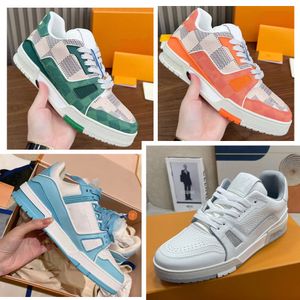 Casual Running Women Men Mens Chaussures Trainers Of Office Sneaker de haute qualité Bottom Bottoms Bottoms Designer Sneakers 52279 S