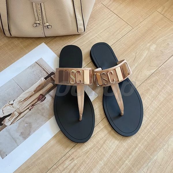 Sanda Sanda décontractée Flip Flips Designer chaussure plate talon pantoufle femme Fashion Fashion Black White Sliders Pool Voyage Tobe