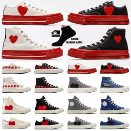 1970 Red Heart Casual Shoes Années 1970 Big Eyes Play Chuck Multi Hearts Années 70 Hi Skate Platform Shoe Classic Canvas Nom commun Hommes Skateboard Sneakers