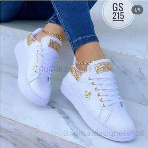 Casual schoenen 2023 vrouwen gevulkaniseerde schoenen modeplatform schoenen ontwerper luxe veter sneakers lederen dames casual platte schoenen tenizer mujer t240323