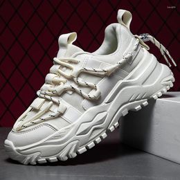 Chaussures décontractées pour hommes, baskets blanches de styliste antidérapantes à semelle épaisse, grande taille 45, arrivée Tide, 2024