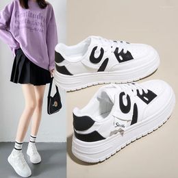 Casual Schoenen 2024 Herfst Verhooging Sport Vrouwen Kleine Witte Dikke Zool Koreaanse Editie Board Zapatos Para Mujeres