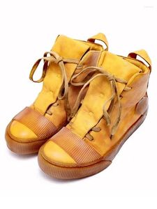 Chaussures décontractées 2024 Automne Mens Round Toe Lace Up Up Co dans le style coréen Vintage Fashion épissé des baskets extérieures non glissantes