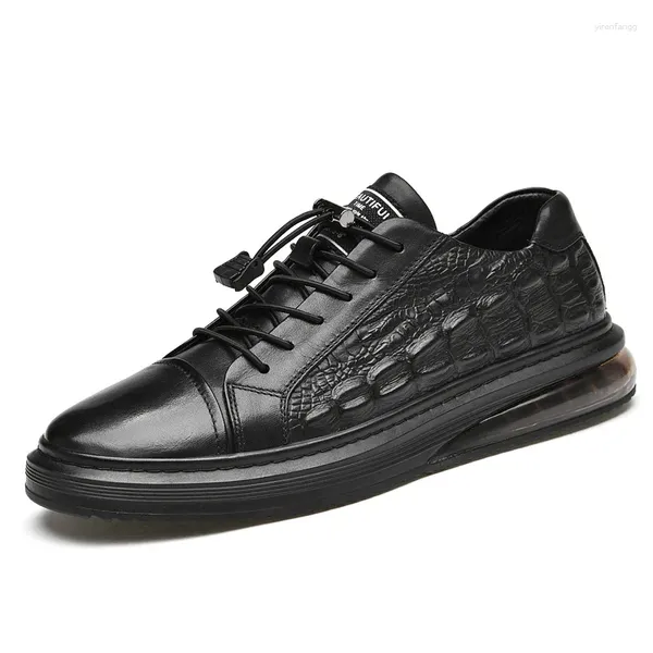 Zapatos informales 2024 con patrón de cocodrilo para hombre, calzado plano de cuero con punta redonda, cómodo y genuino, calzado Vintage para niño A164