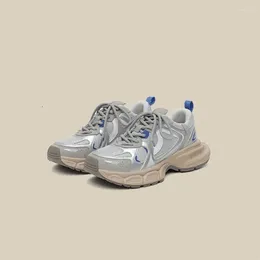 Casual schoenen 2024 Design Sport Mesh Air Sneakers voor dames Platform met veters