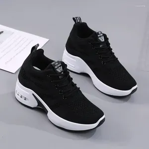 Chaussures décontractées 2024 Designer C0222001 Hommes Femmes Baskets Classique Blanc Noir Hommes Unisexe Couples Végétarisme Style WP10043