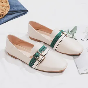 Casual schoenen 2024 vrouwelijke gemengde kleur flats doek riem balletten loafers dames ol jurk comfortabele mocassins glijden op oxford