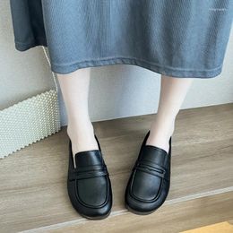 Casual schoenen 2024 Hoge kwaliteit voor vrouwen Summer Solid Loafers Damesflats Fashion Round Head Flat Low Heel Venta de Zapatos Mujer