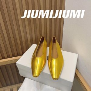 Chaussures décontractées 2024 Jiumjiuiii Retro Retro Geat Leather Femme Flats Boat Mules Single Point-Toe Botas Mujer
