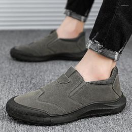 Chaussures décontractées 2024 Fashion de loisirs Sports de fitness extérieur résistant à la fitness Set Foot Randonnée Men Sneakers