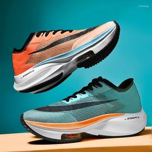 Casual schoenen 2024 Heren lopen niet -overeenkomende kleuren Fashion Sneakers For Men Hoge kwaliteit Mannelijk origineel kussen Jogging schoeisel