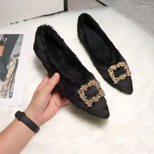 Chaussures décontractées 2024 Mink Wool Cotton Flat Bottom et Velvet Velvet Women's Mao chaud et confortable en hiver