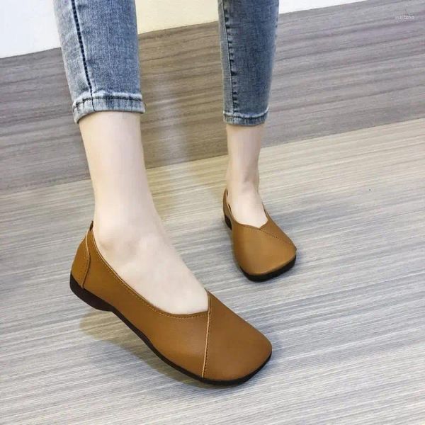 Zapatos casuales 2024 PU cuero plano mujer mocasines cosidos a mano primavera flexible mujeres pisos y otoño