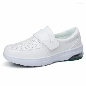 Chaussures décontractées 2024 Sneakers Femme Clogs - Entrevue Femmes Summer Shoe Femme Work Health Walking Walking Soft Non Slip