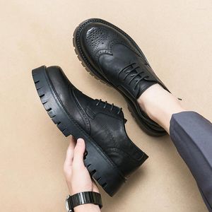 Casual schoenen 2024 Spring British Business Style Leather For Heren Black Hombre Daily Banquet Dress Verhoogend effect