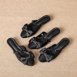 Casual Schoenen 2024 Lente Koreaanse Mode Boog Sweetheart Baotou Buitenste Dragen Slippers Platte Bodem Mueller Voor Vrouwen