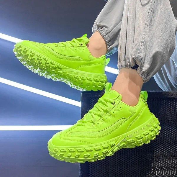 Zapatos informales 2024 Spring Men's Fluorescent Green Running Sports Trend Resin Sole Dad