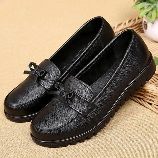 Zapatos informales 2024 Spring Madre Blow Tacs Flats Genuine Leather Bottom Bottom Fashion Ladies Gran Tamaño cómodo Trabajo femenino