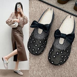 Chaussures décontractées 2024 Summer Bow Knot Baotou Hollowing Out Mesh Yarn Half Slippers Externe portant des femmes