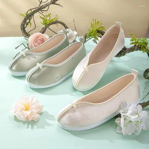 Chaussures décontractées brodées à fond plat et à lacets pour étudiantes, Hanfu chinois polyvalent, été 2024