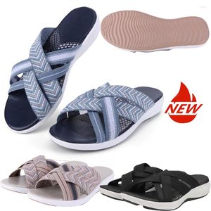 Chaussures décontractées 2024 Summer Femme Slipper Outdoor Open Toe Sandal Trend Trend Slides Beach Shoe femelle Breasping Comfy Orthopedic Footwear